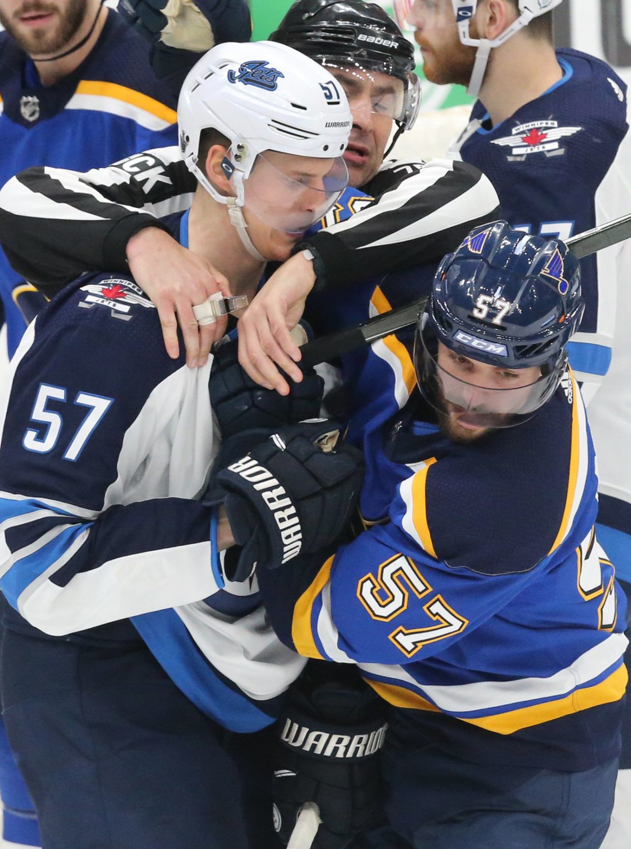 Blues and Jets skate in game 4 at the Enterprise Center